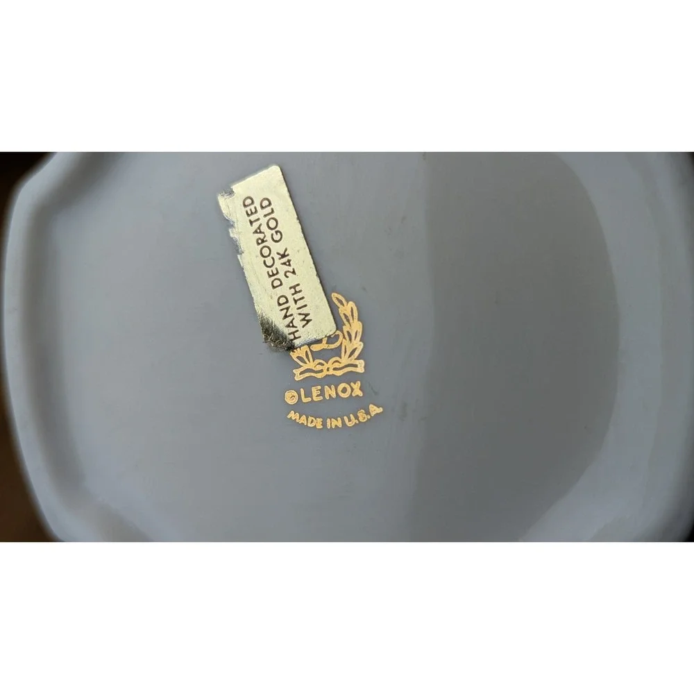 Lenox Legacy Edition Carrington Ivory Daffodil Porcelain 8